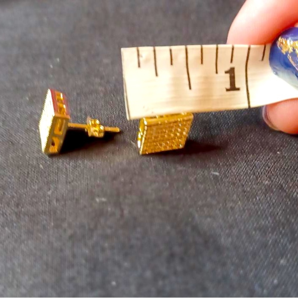 New iced out earrings for men or women